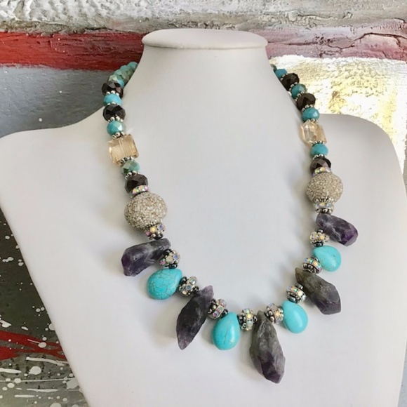 Rough Cut Amethyst Howlite Turquoise Statement Necklace - Picture 3 of 7